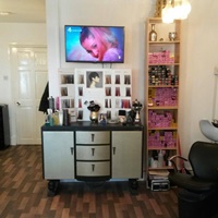 Divas unisex hair, beauty and tanning