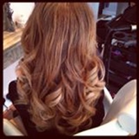 Hue Salon Bath