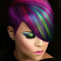 Simply Hairlicious Salon & Boutique