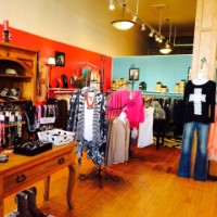 Pink Streak Boutique & Spray Tanning
