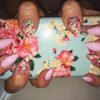 Sunny Rae Arts- Nail Artist