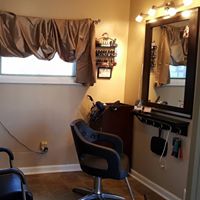 Kelly’s Salon