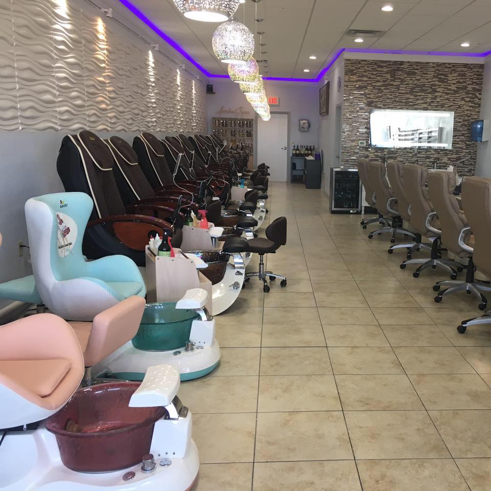 Belle Nails LLC