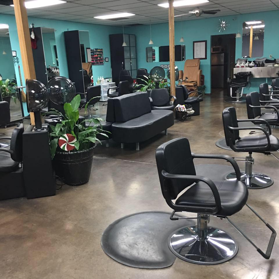Wayne’s Salon