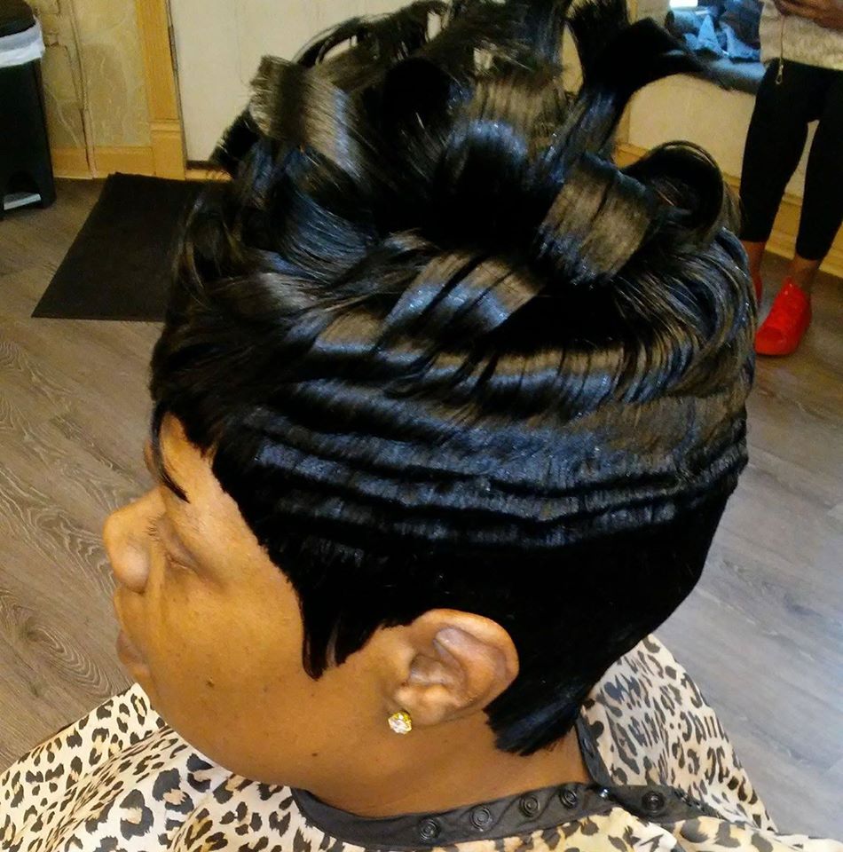 Distinctive Diva Hair Salon