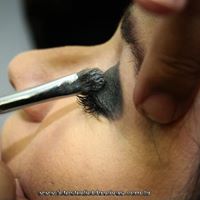 Golden Mirror Beauty Salon