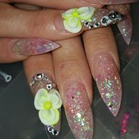 Chrissy’s Nails and Spa