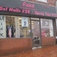 Fake beauty nails & tanning