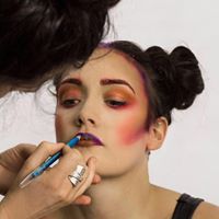 Annie Voigt Make-up