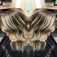 Kimberly Roberts at Pipp’s Salon