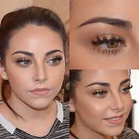 Kelly Ager Make Up-Artist