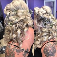 Tangles Hair & Tanning Salon-Regina,Canada